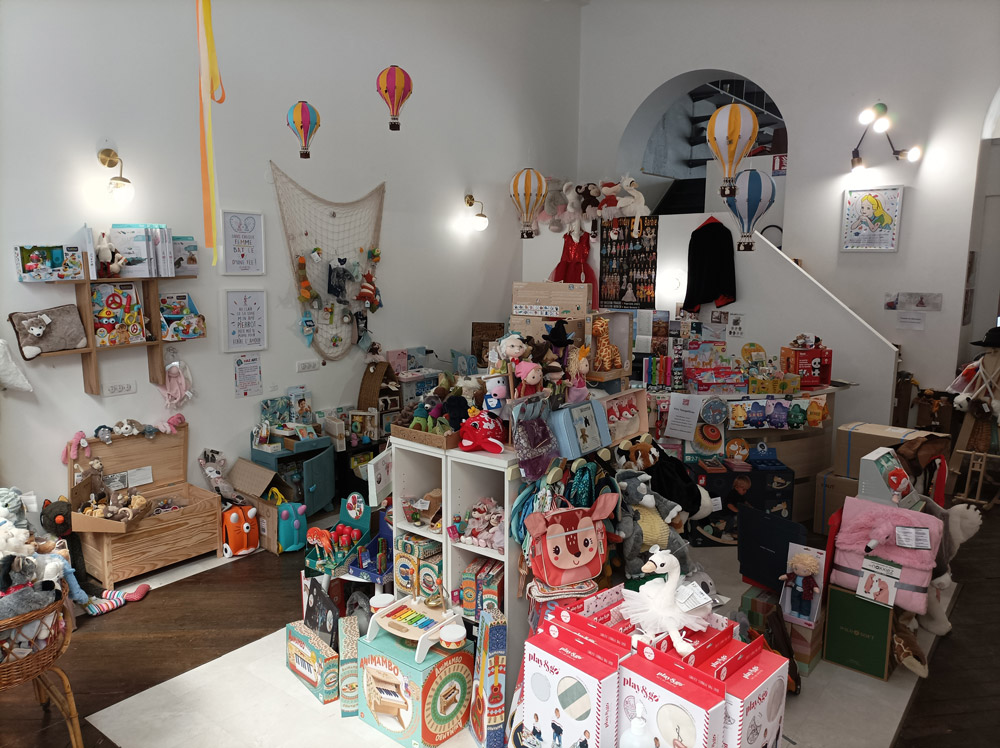Photo magasin adhérent indépendant Jouets SAJOU